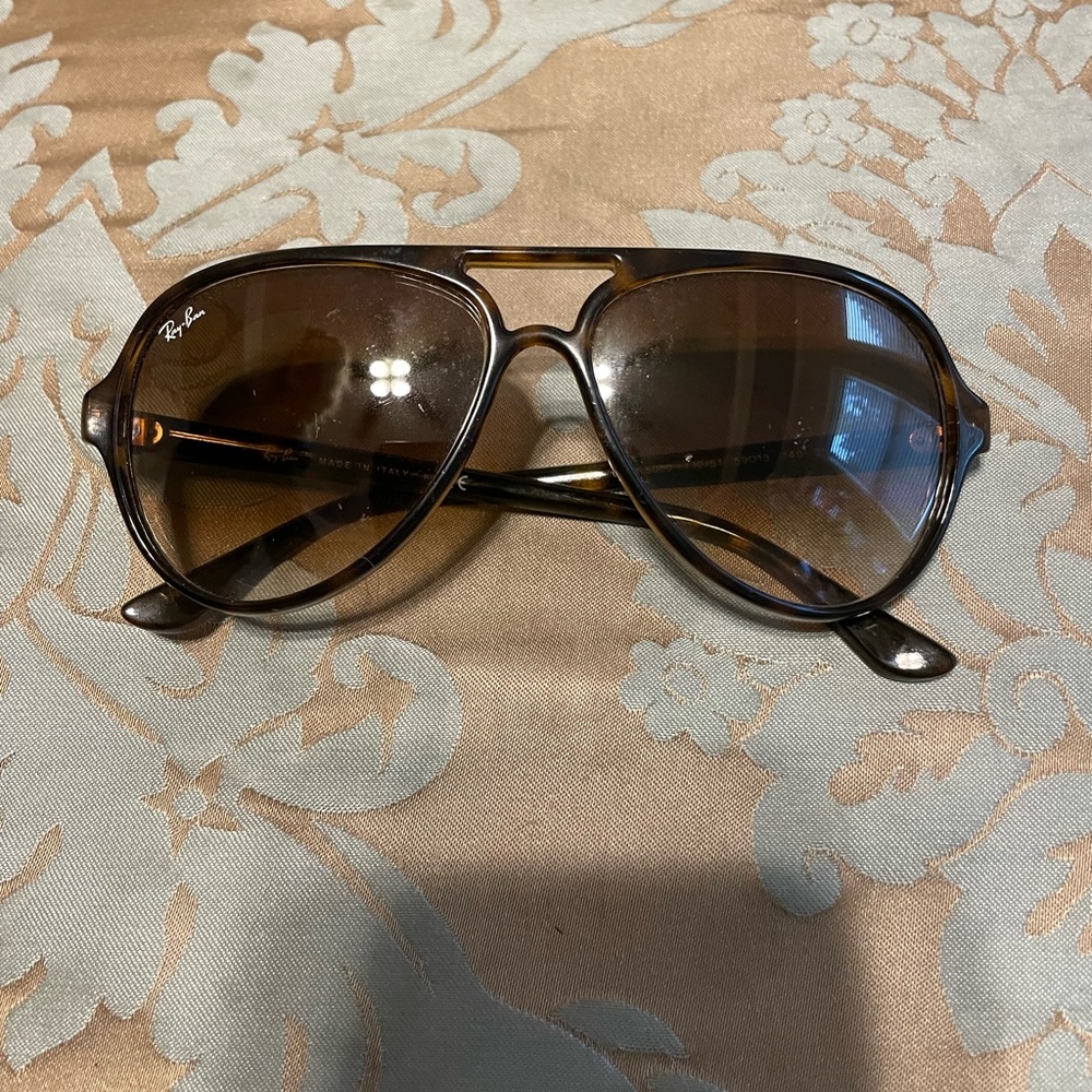 Ray Ban cat 5000